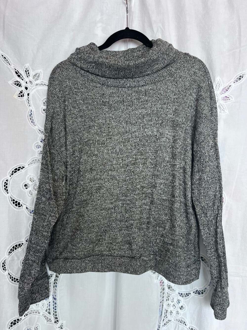 Hello Mello Cuddleblend Women's Small Pullover Cowl